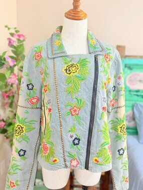 Aratta Embroidered Denim Jacket - Large